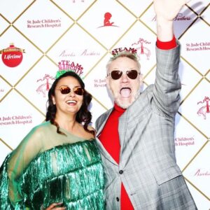 Jared Harris Instagram - Great capture by @tommaso_boddi_entertainment for @gettyentertainment at the @brooksbrothers holiday party! In this moment of hilarity, we saw our friend @actuallychristinahendricks in person (behind the photographer) since “the Before Times” and you can see how excited we were to not only be out, but see friendly faces.

Sincerest thanks & gratitude to @realarthurwayne @fisherpence & @stjude for having us. It was our first event in a very long time, and we thoroughly enjoyed ourselves…as you can see. 🥳

Thank you so much to @brooksbrothers for my festive attire. (and @rebeccahalpern for our tiaras🎄🤣) Dare I say, it beginning to feel a lot like Christmas! 

#TeamHarris
#BrooksBrothers
#HolidayParty