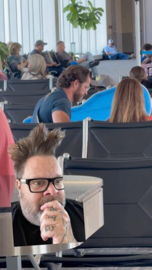Jaret Reddick Instagram - I’m still not over this! Also, put your headphones on when you watch your phone!! #airport #commoncourtesy #sensoryoverload
