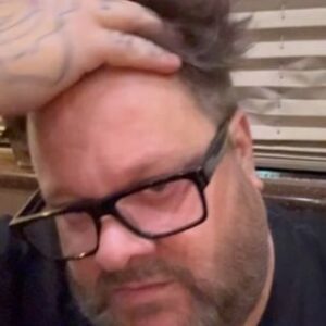 Jaret Reddick Instagram - Tour has started. Ginna miss our brother!! #bowlingforsoup