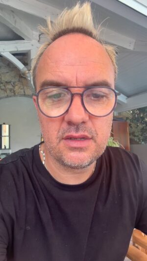 Jarry Instagram - L’amour des enfants ! Je m’attendais à la fin je suis hs ! Bel anniversaire papa !