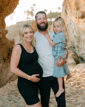 Jasmine Roth Instagram - Last days in California…💛💛💛

#RothFamilyStory #Pregnant #BuildYourHappy #MyWholeHeart

📷 : @stephaniesunderland
