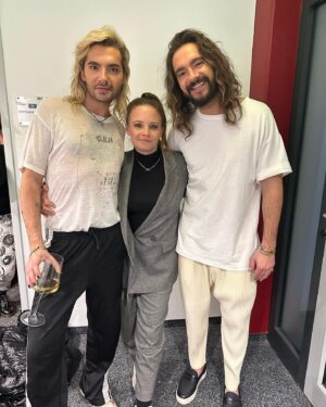 Jasna Fritzi Bauer Instagram - Es ist soweit - endlich! Ich durfte bei der herrlich tollen show @thatsmyjam._official mitmachen. Diese wird von niemand geringerem als meiner Lieblingsmaus @billkaulitz und @tomkaulitz moderiert. Und ich bin überglücklich das ich mit dem grossartigen @jandelayofficial für das Team Lieblingsmaus antreten durfte! Wir hatten die Ehre gegen @elifmusic und @danieldonskoy in Team Tom anzutreten und vor allem hatten wir einfach ganz viel Spass! Und nicht zu vergessen eine wundervolle live Band in der unter anderem die herrliche @edita__abdieski mit ihrem Gesang verzaubert. Danke an das ganze Team! Ihr könnt @thatsmyjam._official ab jetzt auf @rtlplus streamen! Viel Spass! ❤️