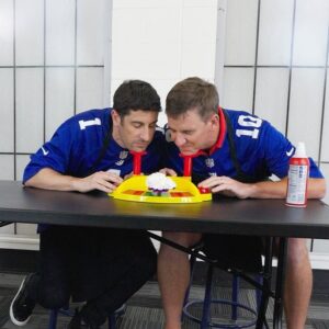Jason Biggs Instagram - Mr. American Pie vs. Eli Manning in pie face 🤣

Link in bio to watch The Eli Manning Show!
