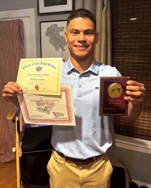 Jason Cabell Instagram - Congrats on a great high school wrestling career. Two year letterman, three time academic all state first team with a 3.9 GPA or higher, and 2024 Team CO-Captain. Can’t wait to see what the future holds, Hendo. Couldn’t be more proud! @official_cherrycreek_wrestling