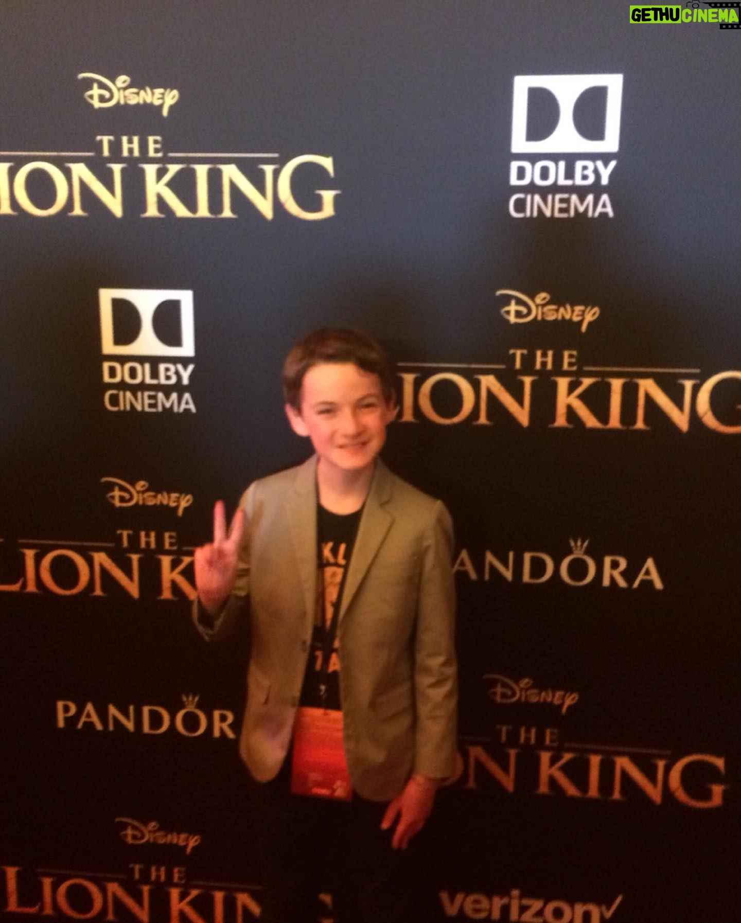 Jason Maybaum - 27.3K Likes - #hakunamatata #LionKing was amazing, btw, @beyonce & @stephencurry30 said they watch #RavensHome 😲