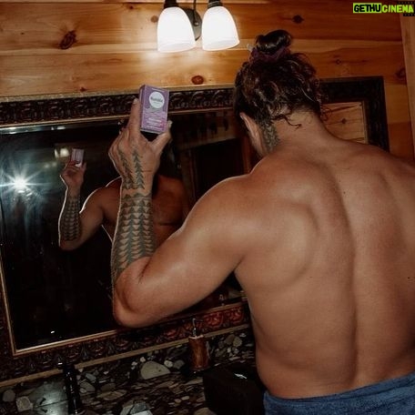 Jason Momoa - 82K Likes - Mahalo, @humblebrands for making sure I can travel with amazing plastic-free products that smell wonderful. ON THE ROAM in the beautiful Smokey Mountains. All my aloha j
photographer @stockezy
#humblepartner