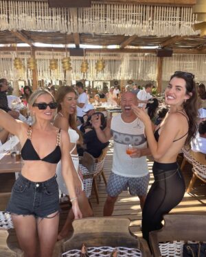 Jason Oppenheim Instagram - Mykonos, 2024 🇬🇷