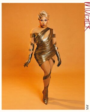 Jax Instagram - Alien goddess.
Happy Black history month, i wanted to kick off with an homage of one of my favorite style inspirations @willowsmith , a fierce reminder that being alternative and black are not separate.

👗 : @blackandwhitestriped 
💇🏽‍♀️ : @hair_by_koji_ichikawa 
📸: @fernandopalafox
