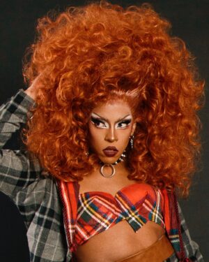 Jax Instagram - In the bottom… as if.
Same look, gotta perm.

Look by me out of curtains and leather pillowcases. Boot covers made from wool blankets.

📸: @fernandopalafox 
Hair @theonlymadd 
#dragrace