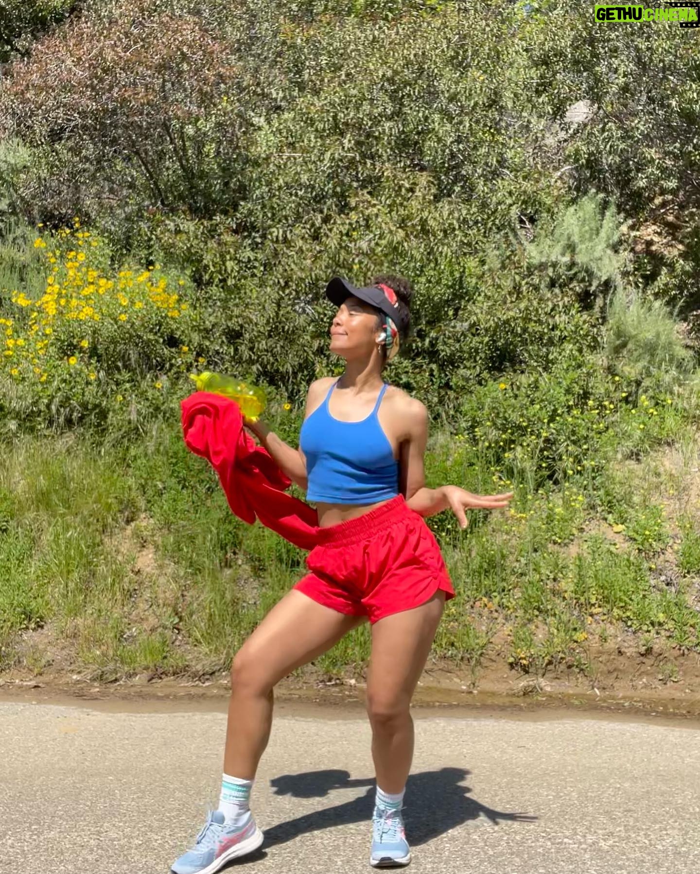 Jaz Sinclair - 89.4K Likes - Spring has sprung and she cute š£šø