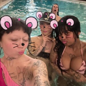 Jazmin Bean Instagram - Love fun love