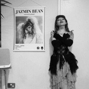 Jazmin Bean Instagram - Death by instores 🦋