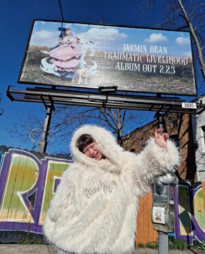 Jazmin Bean Instagram - IM ON BILLBOARDS !! lol