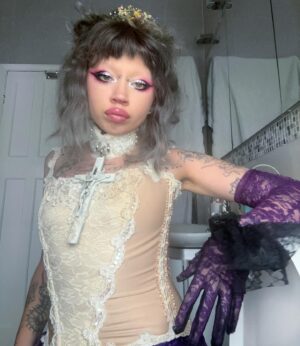 Jazmin Bean Instagram - Hey/hi