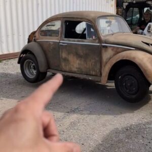 Jeff Bonnett Instagram - Farmtruck just couldn't wait to move the Dung Beetle with the forklift 😅 It starts and drives no problem 😆