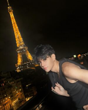 Jeff Satur Instagram - HVD