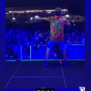 Jel Instagram - Os @santosnotejo estiveram em Pedra ontem.
Hoje a Salinização segue para o @grandearraiallumiar onde o Tio sobe a palco por volta das 22h. Até já