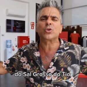 Jel Instagram - A pedido de várias famílias o Tio vai criar uma linha de merchandising "Sal Grosso" e para isso começou uma Parceria com a @thclothes.brand , a maior empresa portuguesa de Vestuário Promocional. Juntos, o Tio e a @thclothes.brand , vamos escolher as melhores peças de vestuário para nelas inscrever os logos e as frases mais conhecidas do Tio de modo a vocêses poderem usá-las em todas as ocasiões e estações do ano, faça chuva ou faça sol. Se tens uma Empresa, uma Marca ou uma ideia para Vestuário Promocional a @thclothes.brand fornece a melhor matéria prima que necessitas para vestir os teus clientes, funcionários ou seguidores.
THCLOTHES, só para Profissionais.
#pub
