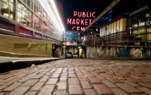 Jelani Cobb Instagram - Me at my most touristy. Hey Seattle, thanks for coming out last night!