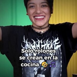 Jely Reategui Instagram - #ElGranChefFamosos 🎵 QUE LES DEN UN GRAMMY POR COMPOSICIÓN E INTERPRETACIÓN 🤣
➡️Mira #ElGranChefFamosos : La Academia a través de la señal de Latina y Latina.pe 🍽️📺
#chefcitos #elgranchef #elgrancheffamosos