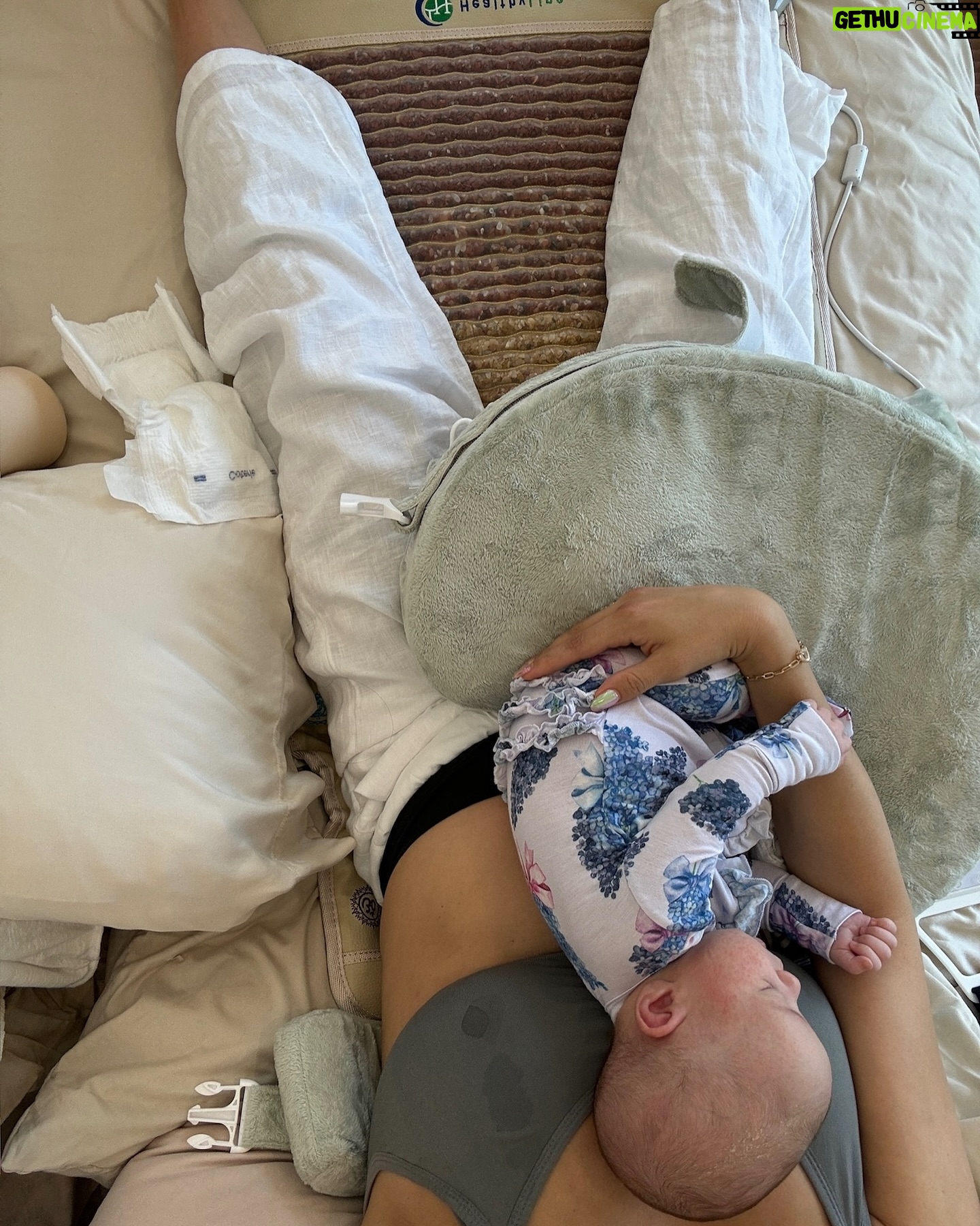 Jenna Dewan - 163.8K Likes - Baby bliss with a side of mastitis