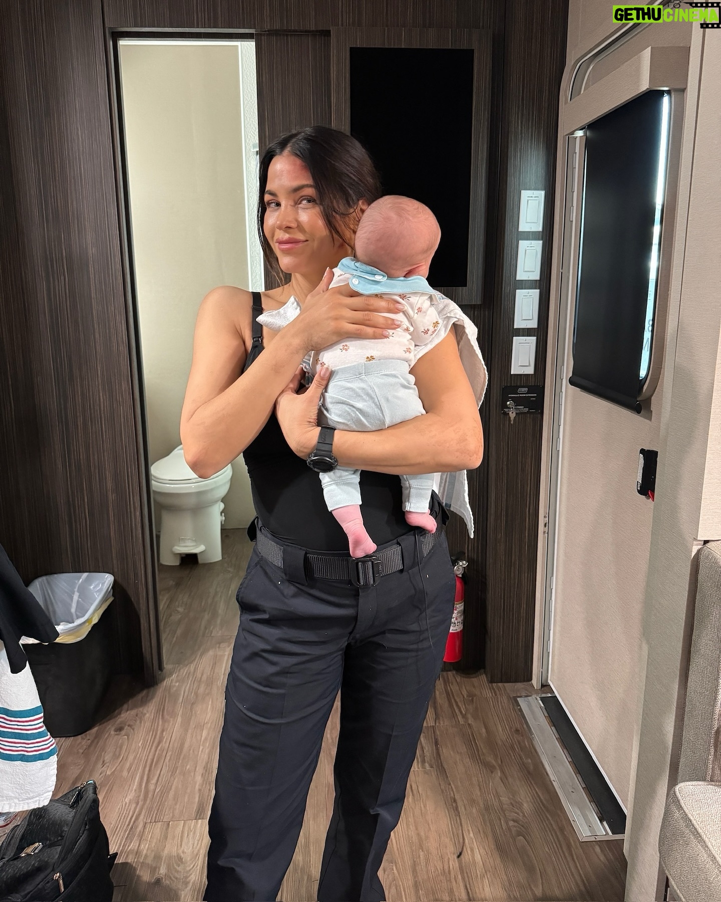 Jenna Dewan - 134.4K Likes - A hot new bombshell (baby) has entered the villa (@therookieabc set) ❤️🔥