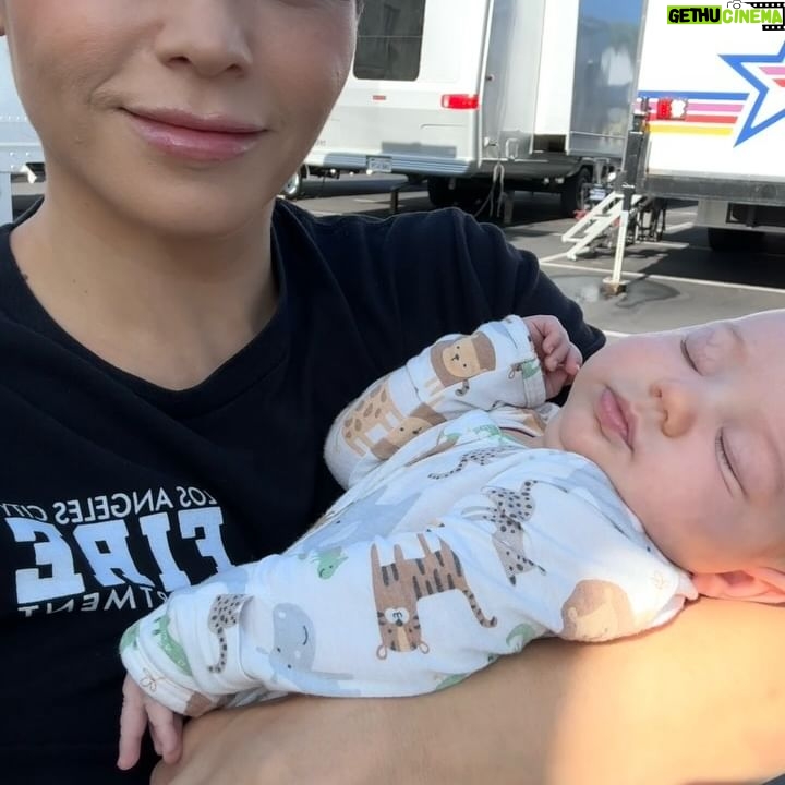 Jenna Dewan - 134.4K Likes - A hot new bombshell (baby) has entered the villa (@therookieabc set) ❤️🔥