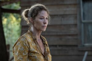 Jenna Elfman Instagram - Fear the Walking Dead, all 8 seasons now available to stream on @netflix . 💪🏼💪🏼 @feartwd #FearTheWalkingDead #FearTWD #TWDfamily #TWDU #TWDUniverse #TWD