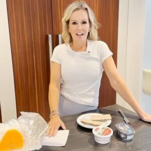 Jennifer Ashton Instagram - Protein & Fiber packed 10 second snack:
This is one of my favorites. Here is what I didn’t explain in the video: 
Coconut oil: I will be talking a lot more about this in future issues of Ajenda, but as a Nutritionist and the daughter of a cardiologist, here is my bottom line on coconut oil: According to Harvard reviews, “in a meta-analysis of 16 clinical trials, coconut oil was found to increase both LDL and HDL cholesterol levels in participants, compared with nontropical vegetable oils (e.g., sunflower, canola, olive). Coconut oil increased total cholesterol by about 15 points, LDL by 10 points, and HDL by 4 points. Coconut oil also increased these values when compared with another tropical oil, palm oil: total cholesterol increased by about 25 points, LDL by 20 points, and HDL by 3 points. The analysis did not find that coconut oil versus other vegetable oils had any significant effect on body weight, waist circumference, or body fat percentage.
The American Heart Association (AHA) issued a scientific advisory statement in 2017 to replace saturated fats (including coconut and other tropical oils) with unsaturated fats. “ (reference: Harvard Health). What I do like about Violife vegan cream cheese is that it is vegan and nut free, so I do occasionally use it. 

Smoked Salmon: there is a great local and very historic deli near me in NYC that has the best smoked salmon, but when I am in LA or Boston, I use packaged smoked salmon.  There is no difference in the nutritional value.  Smoked salmon is packed with omega-3 fatty acids which are great for the heart, brain, and skin. 

#nutrition #proteinsnack #fibersnack #snackhack 

For more nutrition and weight info, sign up for my free weekly newsletter at the link in my bio or at www.joinajenda.com
Let’s GO! 🧡👏🏼💪🏼😃