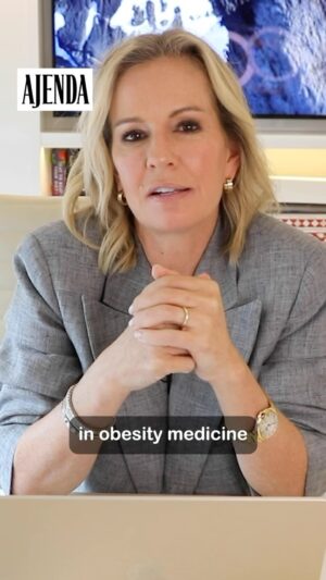 Jennifer Ashton Instagram - Losing more muscle mass with Ozempic/ GLP-1’s: data has shown that up to 40% of weight lost with these medications can be from muscle mass. So is that a reason not to take them? It is important that anyone using these drugs pay extra attention to weight / resistance training and consuming enough protein in the diet… watch here! #ozempic #muscleloss #nutrition #weightloss #muscle 

For more information on weight loss/ nutrition/ OBGYN, sign up for my free weekly newsletter at the link in my bio, or at www.joinajenda.com

Disclaimer: we are not offering medical or health advice on this page or account. Content is solely for  informational purposes.  Please consult with a medical professional before applying any information to yourself personally.
