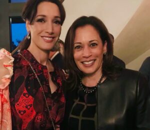 Jennifer Beals Instagram - Well, I know who I’m voting for. 

#wearenotgoingback #notgoingback 🌴🥥