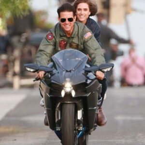 Jennifer Connelly Instagram - Here’s to another trip around the sun. Happy birthday @tomcruise!