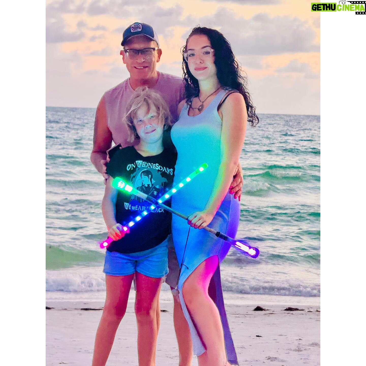 Jennifer Gimenez - 6.6K Likes - It’s been an epic summer for @timryandopeman, myself, @abriiia and Mackenzie. We had a chance for a few get aways. So beyond blessed that we got to create so so many memories with the family.
#family #SoberParents #TheGiftsOfRecovery #Sobriety #TimJenn #Powercouple #WeAreAForce #DopeToHope #JenniferGimenez #TimRyan #Recovery #Sober #SuperModel #Actress #Actor #Fashion #Movies #RealityShows #TVPersonalities
#Writer #ChangeMaker #Influencer #Speaker #Interventionist #Podcast #TheTimAndJennShow #SoberIsSexy