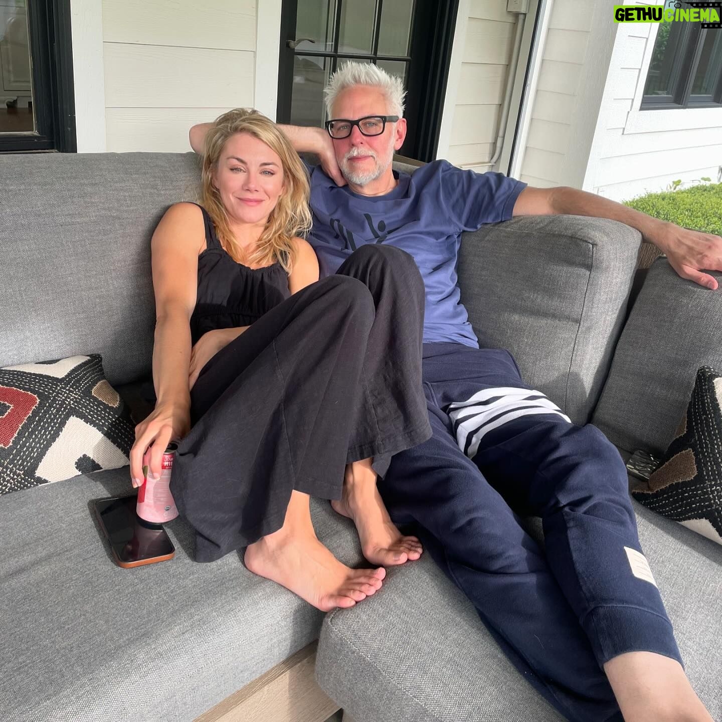Jennifer Holland - 30.9K Likes - The rarest of moments, lazing with the busiest man this side of the Mississippi.