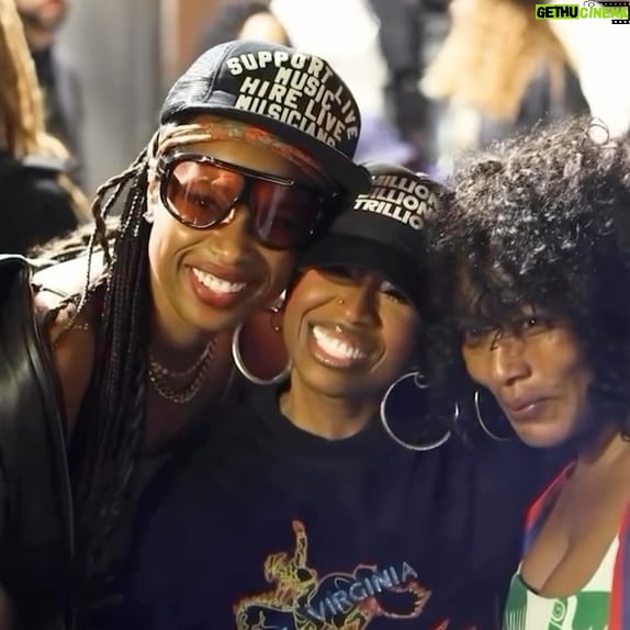Jennifer Hudson - 46K Likes - My girls @missymisdemeanorelliott and @ciara shut it down at the #OutOfThisWorldTour! What a night ! I wasn’t missing that . Don’t u miss this show!!!
