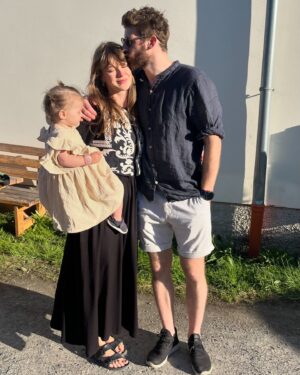 Jenovéfa Boková Instagram - V červnu jsme ještě byli na dvou krásných svatbách! 
Děkujeme a buďte všichni šťastní 🫶🏻🥂🕊️