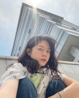 Jeon So-min Instagram - 🐬💙