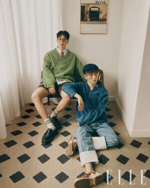 Jeong Dong-hwan Instagram - 안녕하세요 여러분~~! 찬란한 하루 보내셨나요!! 오랜만에 멜로망스가 새로운 싱글로 돌아왔어요 :) 하루를 시작하며 기분 좋은 미소를 띠어드리고 싶은 마음에 짝꿍과 함께 만든 곡입니다. 감사한 분들이 너무 많아요. 늘 고맙고 감사드립니다. 카페에 못다 한 편지 올릴게요 :) 따뜻한 밤 보내셔요~! 최근에 나온 멋지고 귀하고 아름다운 뮤지션들의 음악도 많은 사랑 부탁드려요!!

Hello, everyone! Did U have a brilliant day!! MeloMance is back with a new single after a long time :) I made this song with my best partner because I wanted to give you a pleasant smile at the start of the day. Have a happy day!

#황금가면 #헤어지자말해요 #한강에서 #부동의첫사랑 #마치 
#Candy #나의바람 #Heaven #잠깐시간될까 #LoveYou #쿨
#찬란한하루보내셔요
#6월2일디아블로