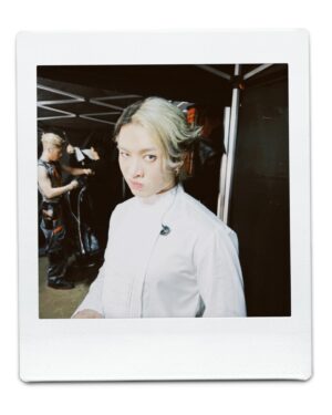 Jeremy Lau Instagram - Tour第一站英國finish✌🏻
見到好多陌生嘅面孔同應援~

好開心今次黎到同大家見面
同大家大合唱果陣係大聲到（...😯）
對眼果陣，仲隱約feel到點long D嘅心情
希望我哋快d再見laa
enjoy~💙

#比d聲黎聽下倫敦
#我淨係知道阿仙奴係倫敦🙊