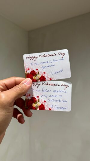 Jerrold Smith II Instagram - Everyday is love day, but I had two valentines this year, Big Cherly of course and y’all favorite lady. Not pictured are my mom and sister, who also got flowers but were less reluctant to be on camera 😂 Cheryl and I like to celebrate the day after Valentine’s Day so we can avoid everybody packing out the restaurants, but I loved to see all the love on the TL yesterday ❤️ Really pays off having a great florist, appreciate yall always @blushingpetalsfs 🤞🏾