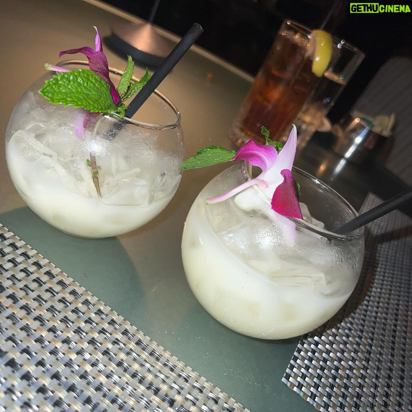 Jess Harnell - 505 Likes - It’s the WEEKEND!!!! 🙏🙌👏🤩
We love to spend time together, good food, movies and relax…. what are your plans?