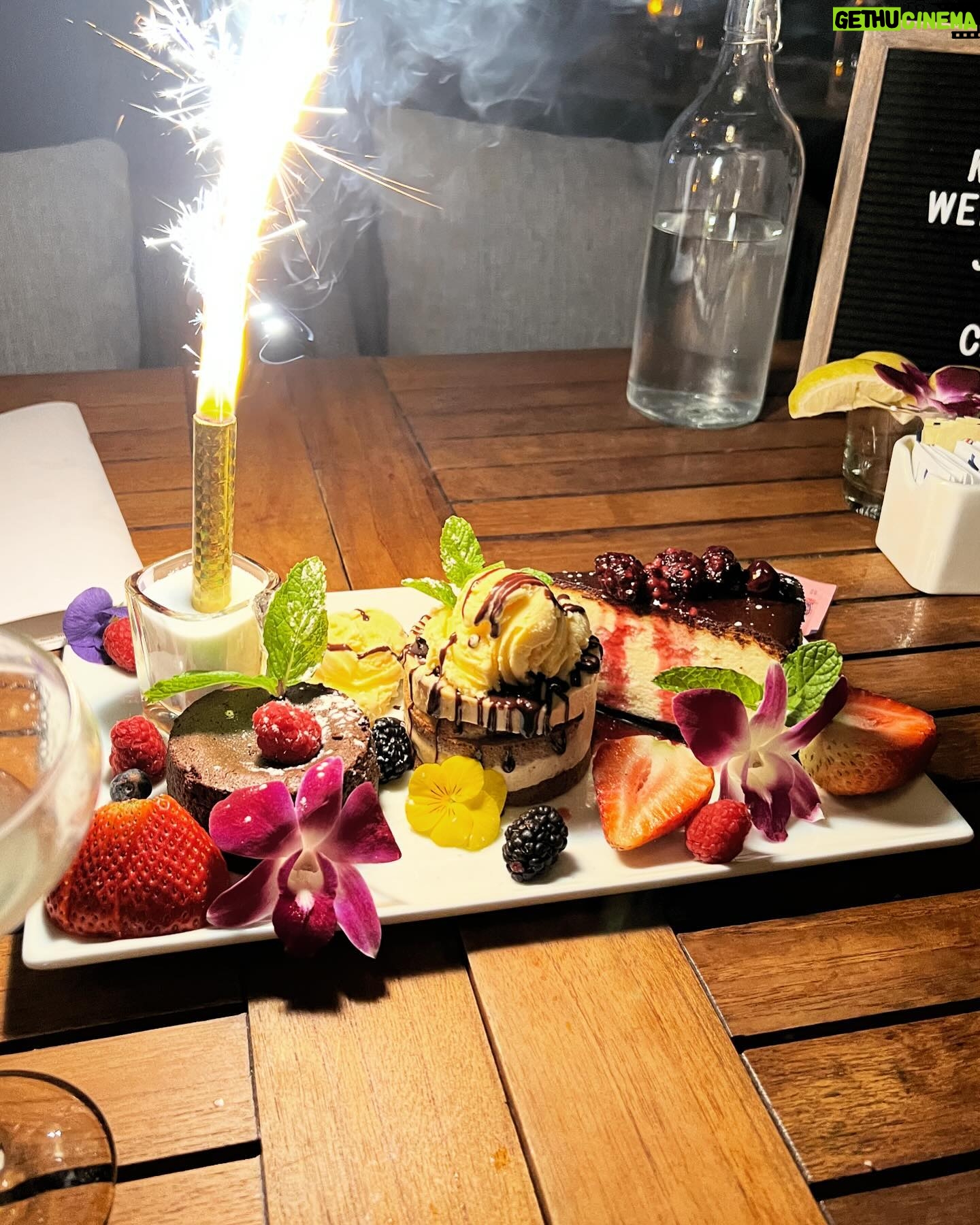Jess Harnell - 621 Likes - ✨Kicking off the weekend in style at one of our fave restaurants!
What’s your fave food?
