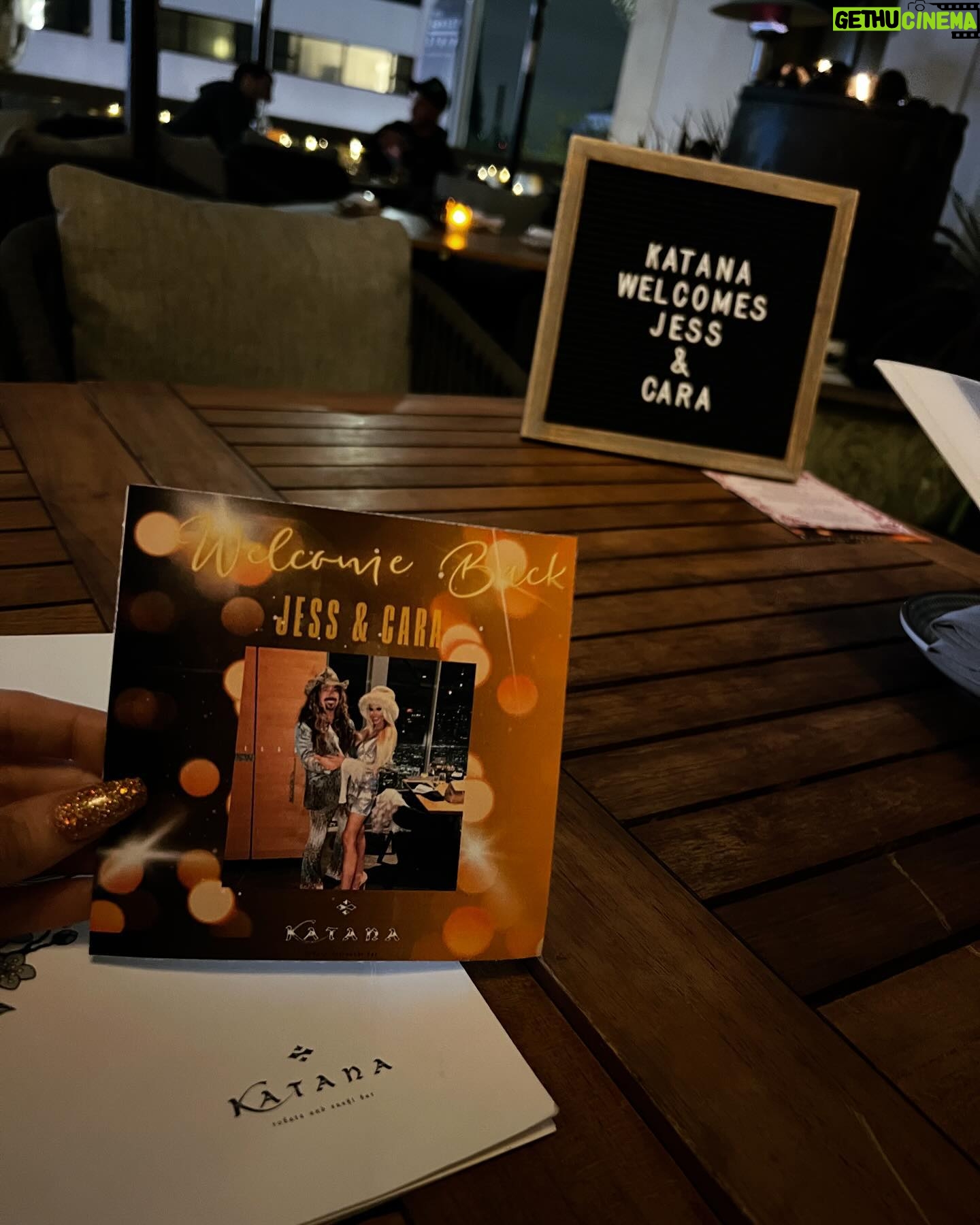 Jess Harnell - 621 Likes - ✨Kicking off the weekend in style at one of our fave restaurants!
What’s your fave food?