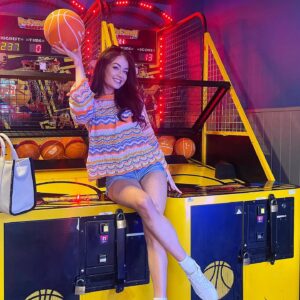 Jess Impiazzi Instagram - An arcade kinda weekend 💖 
Been working so hard recently and trying to figure out new ways to manage my Lupus but one thing I know is that keeping a mindset of gratitude, surrounding yourself with people you love, working with great companies and building my passion project is making me feel whole and happy regardless of anything else 💖
I’m back on set tomorrow filming @jitters_movie so have a happy Saturday folks and have a wonderful weekend ❤️

My jumper that I’m in love with is from @kiwiandco_ 🥰