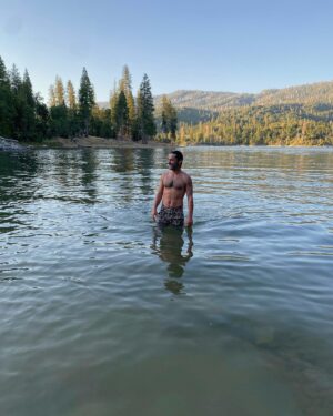 Jesse Bradford Instagram - You need not scroll far to see last years version of this. Same lake. Same spot. Different drawers 🙃
