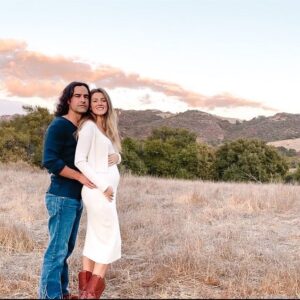 Jesse Bradford Instagram - It’s a girl! 🌸