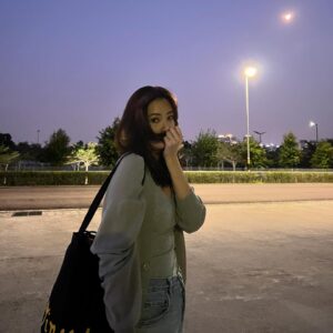 Jesseca Liu Instagram - 收工：）