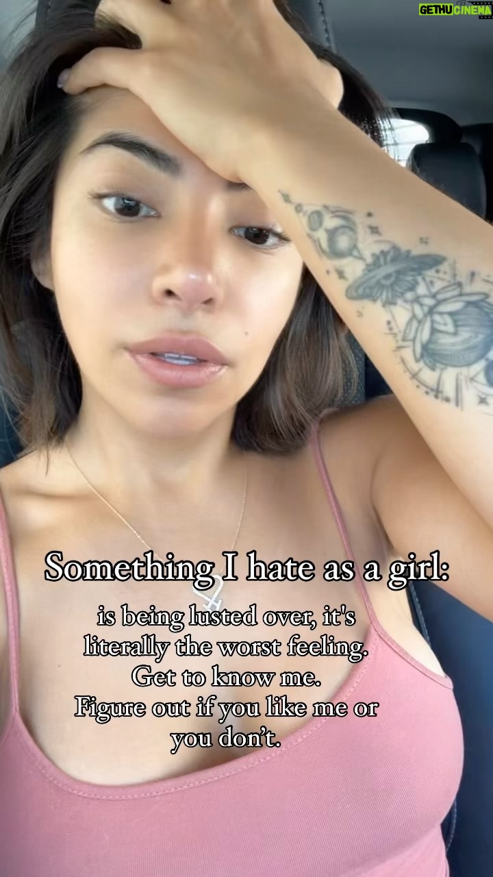 Jessenia Gallegos - 7.1K Likes - Being lusted over is not a flex. I was an overweight kid growing up until I was 16. No one ever broke their necks for me. No one ever batted an eye. I was fat, I wore glasses & I had braces; instead I was bullied and made to feel ugly. It wasn’t until my family pediatrician scared me skinny. He told me I would live a poor quality of life if I continued and that I would have serious medical issues. I’ll be 40 in September so you can imagine what it was like for a 16 y/o at the time with no way to research and learn healthy ways to lose weight or be a part of a community that understood me. I felt alone so what did my young mind do? I starved. My young mind associated food with weight gain so my logic assured me not eating ; I’d lose weight and so I did. And I became anorexic; then later bulimic. It’s odd the attention I got when I lost weight; boys approached me that never did before ; I didn’t like it then and I don’t like it now. Even my young mind thought it was messed up that all they cared was looks when there’s so much more to me. I still feel the same now. Only difference is I’ve learned that food is a good thing, I workout & I balance a healthy lifestyle.
#relatable #realtalk #keepingitreal