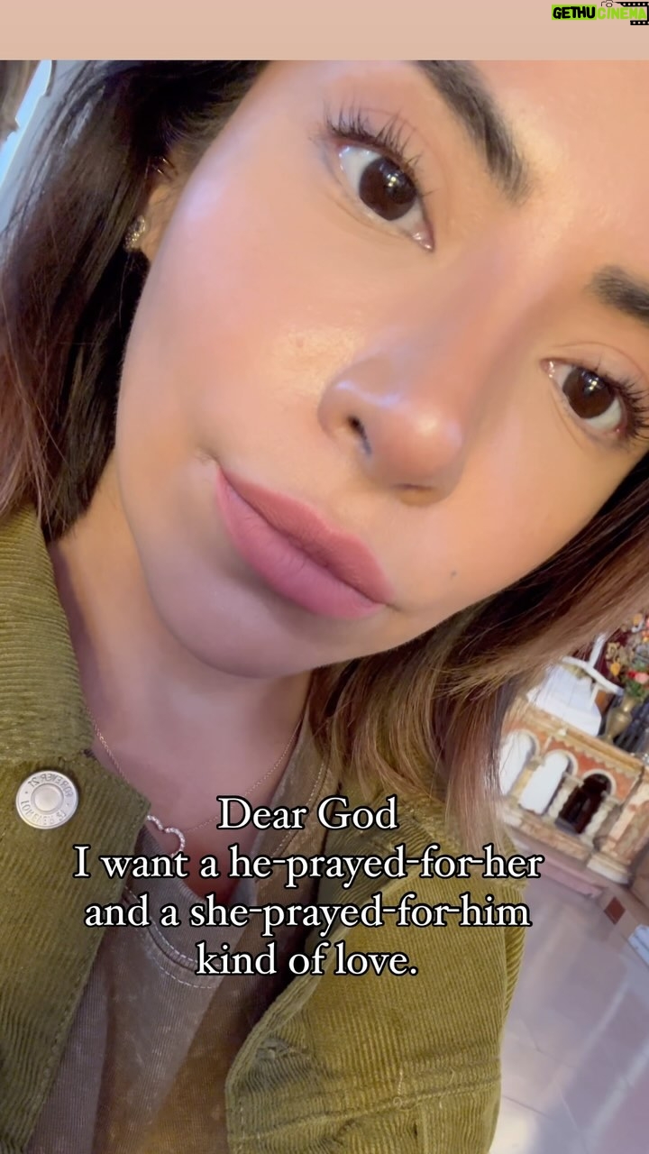 Jessenia Gallegos - 0.9K Likes - you can call me delusional all you want but ✝️🙏🏽💕
Yesterday I went to #Palmira to visit a beautiful church with my family. They say miracles happen here. If you go to my IG stories you’ll see how it went ✨
#ecuador #latina #faith #relationshipgoals
