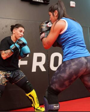 Jéssica Andrade Instagram - Treino muito bom cada dia mais evoluindo